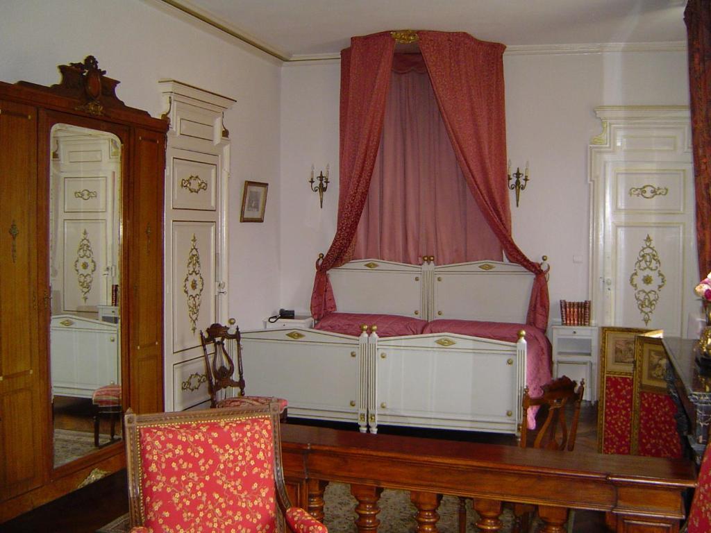 Chateau De La Chapelle Des Bois フルーリー 部屋 写真